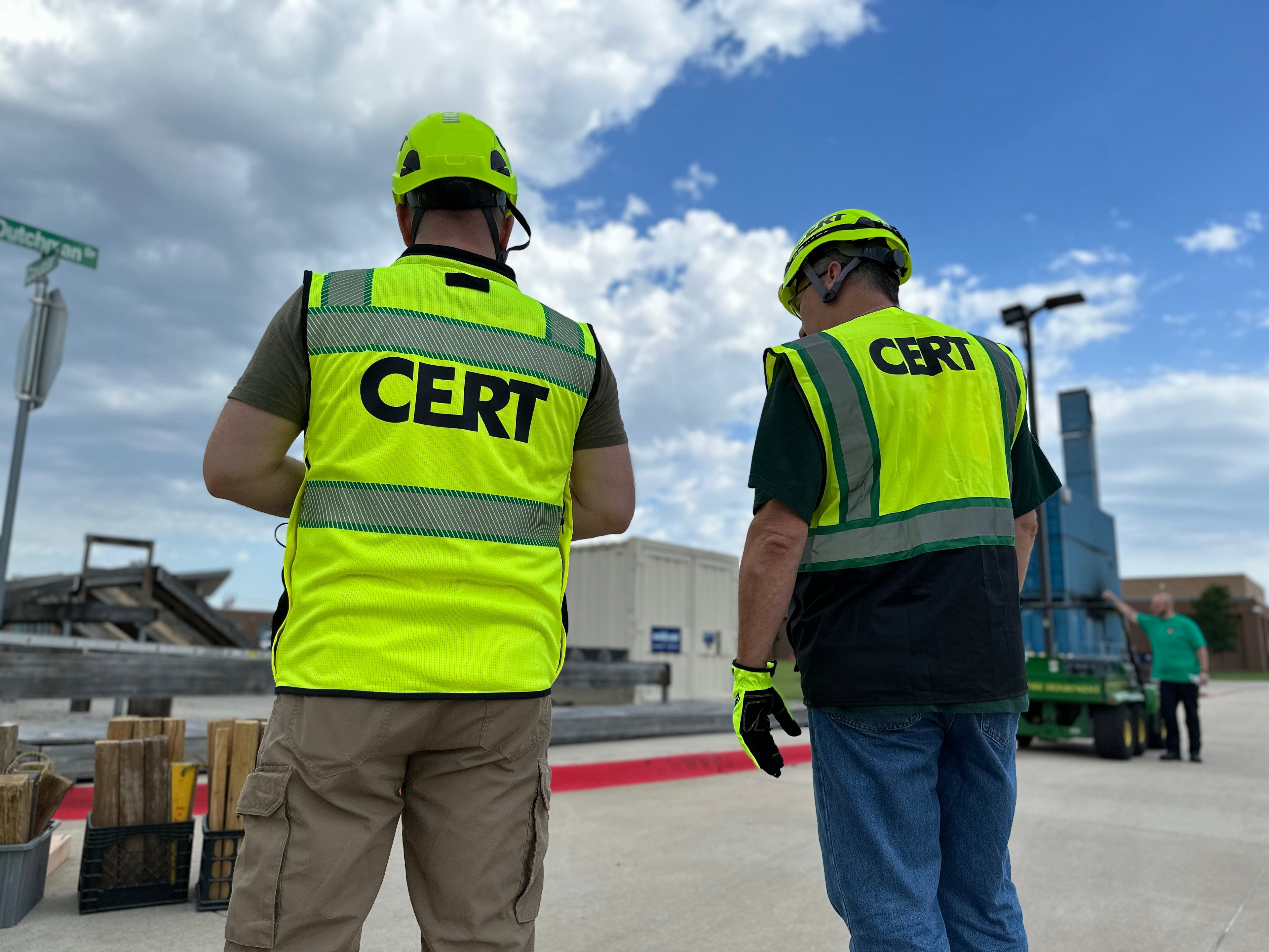 CERT Responders in technical search and rescue training cribbin